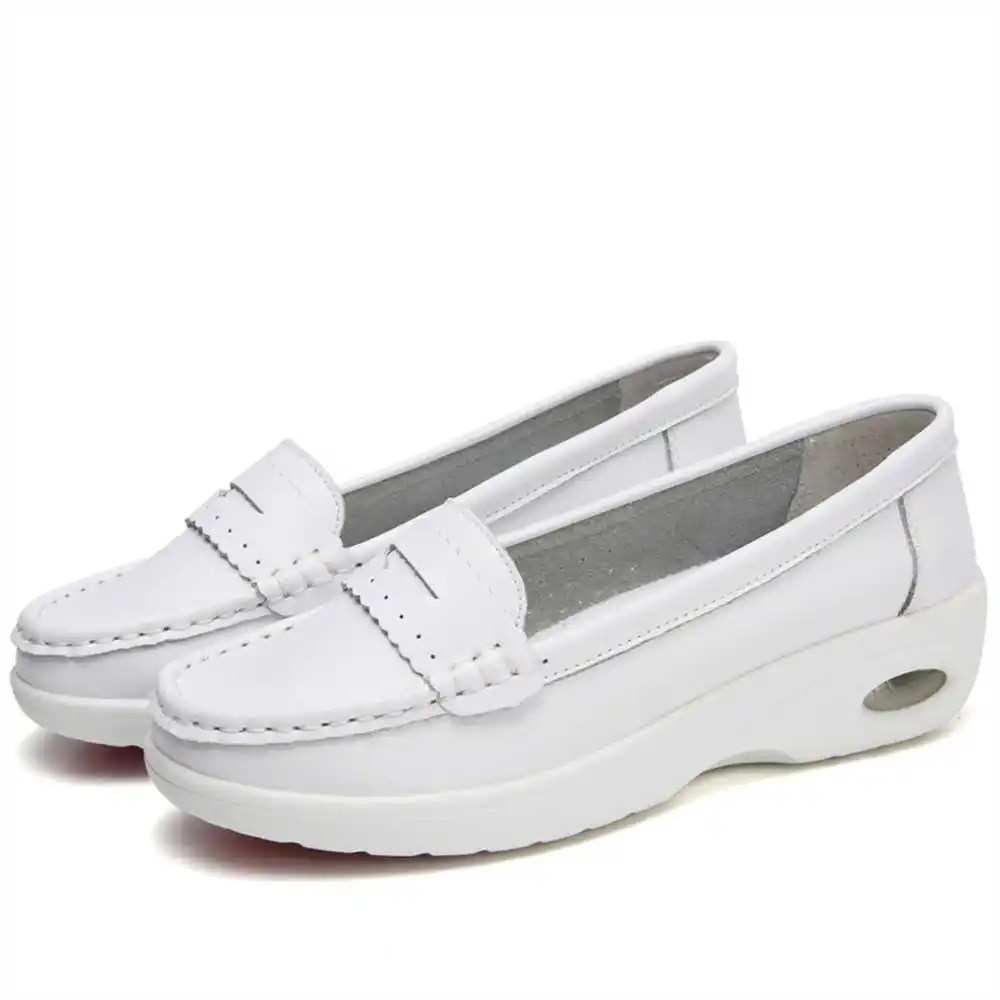Thick Sole Slipon White Traine - Luxury Lifestyle Shorts 评论和价格