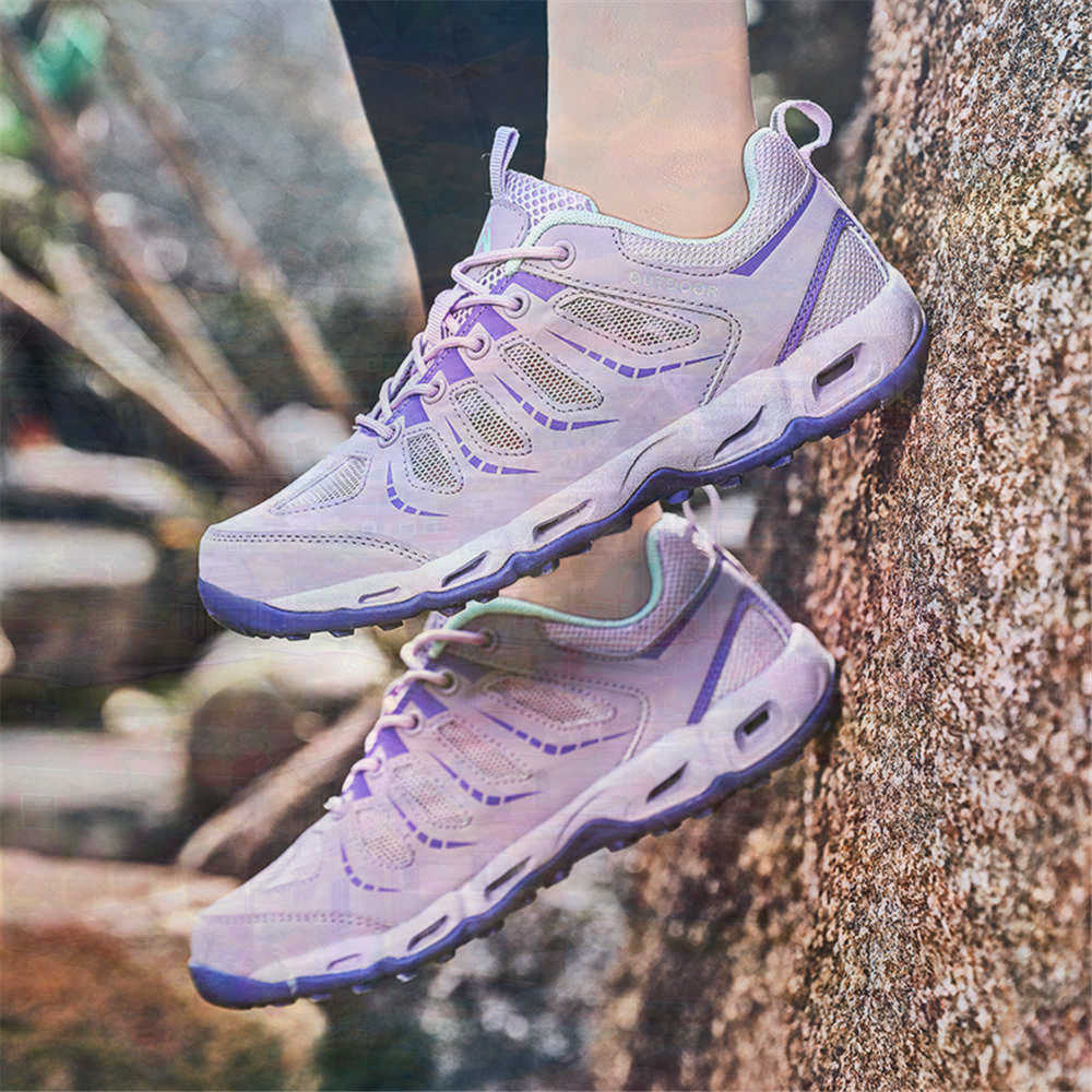 Sumer Round Tip Silver Sneaker - Luxury Lifestyle Goods 评论和价格