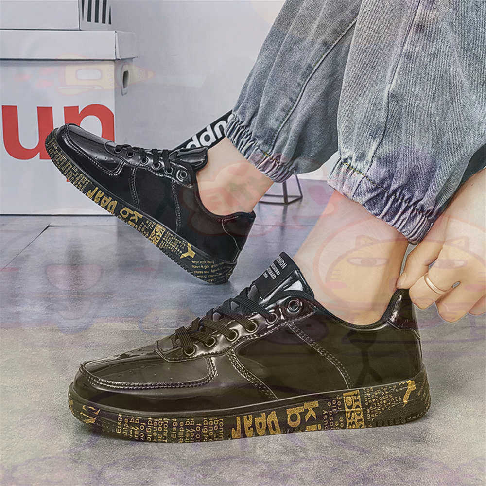 Round Foot Size 45 Sneakers Wh - Luxury Lifestyle Goods 评论和价格